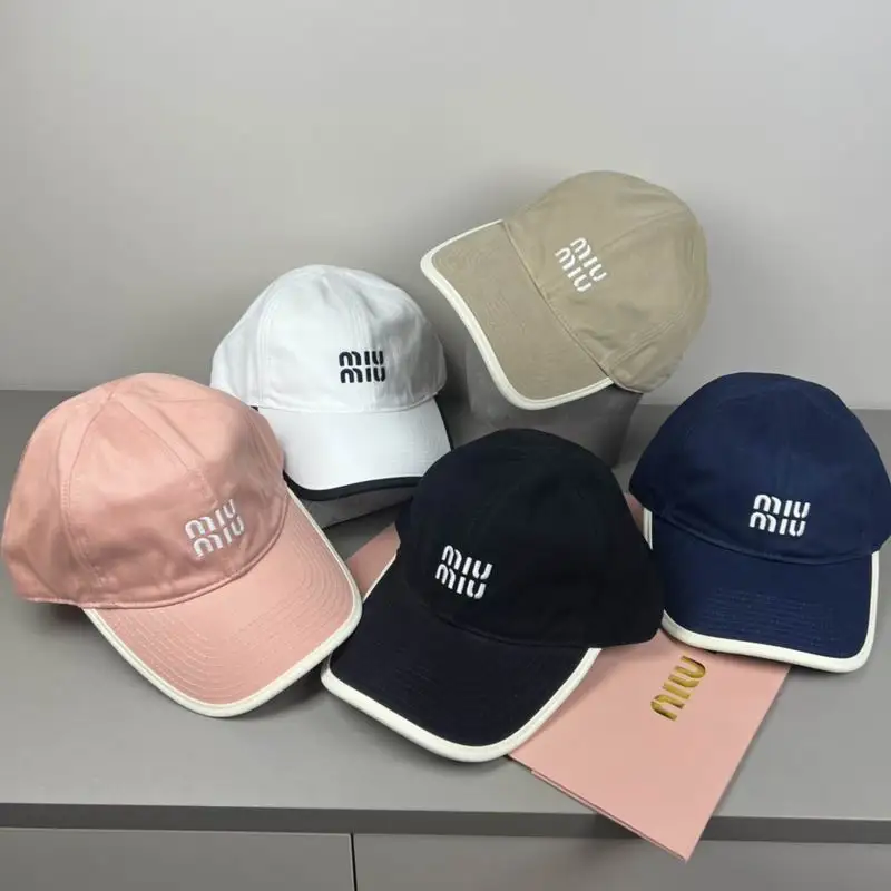 Miumiu Cap dx87